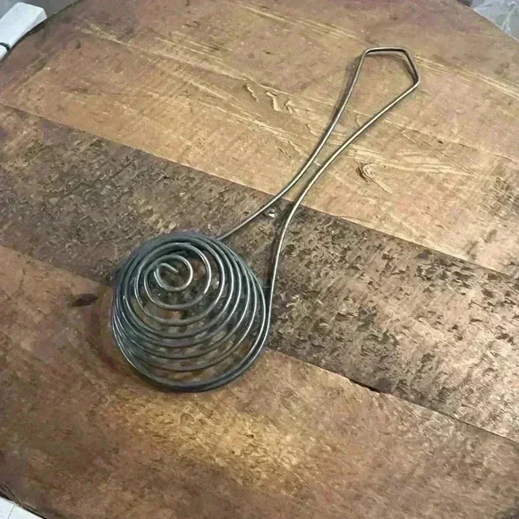 Vintage Coiled Wire  Egg Scoop - Picture 1 of 3